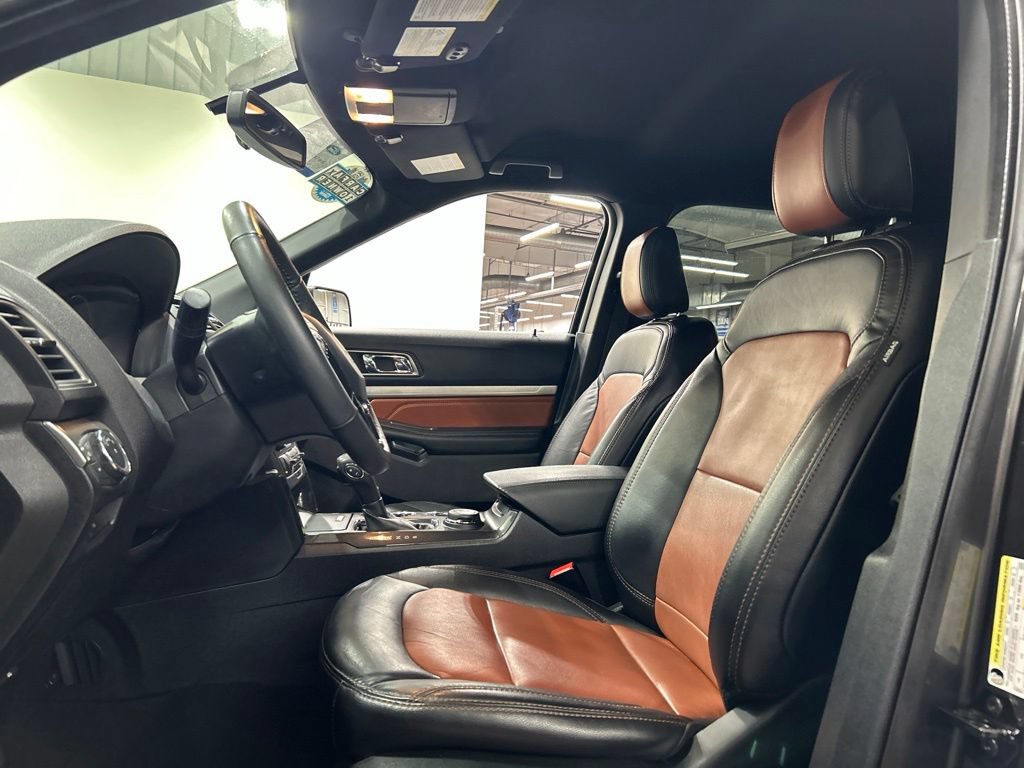 Certified 2019 Ford Explorer XLT w/ Equipment Group 202A AWD/4WD image 11
