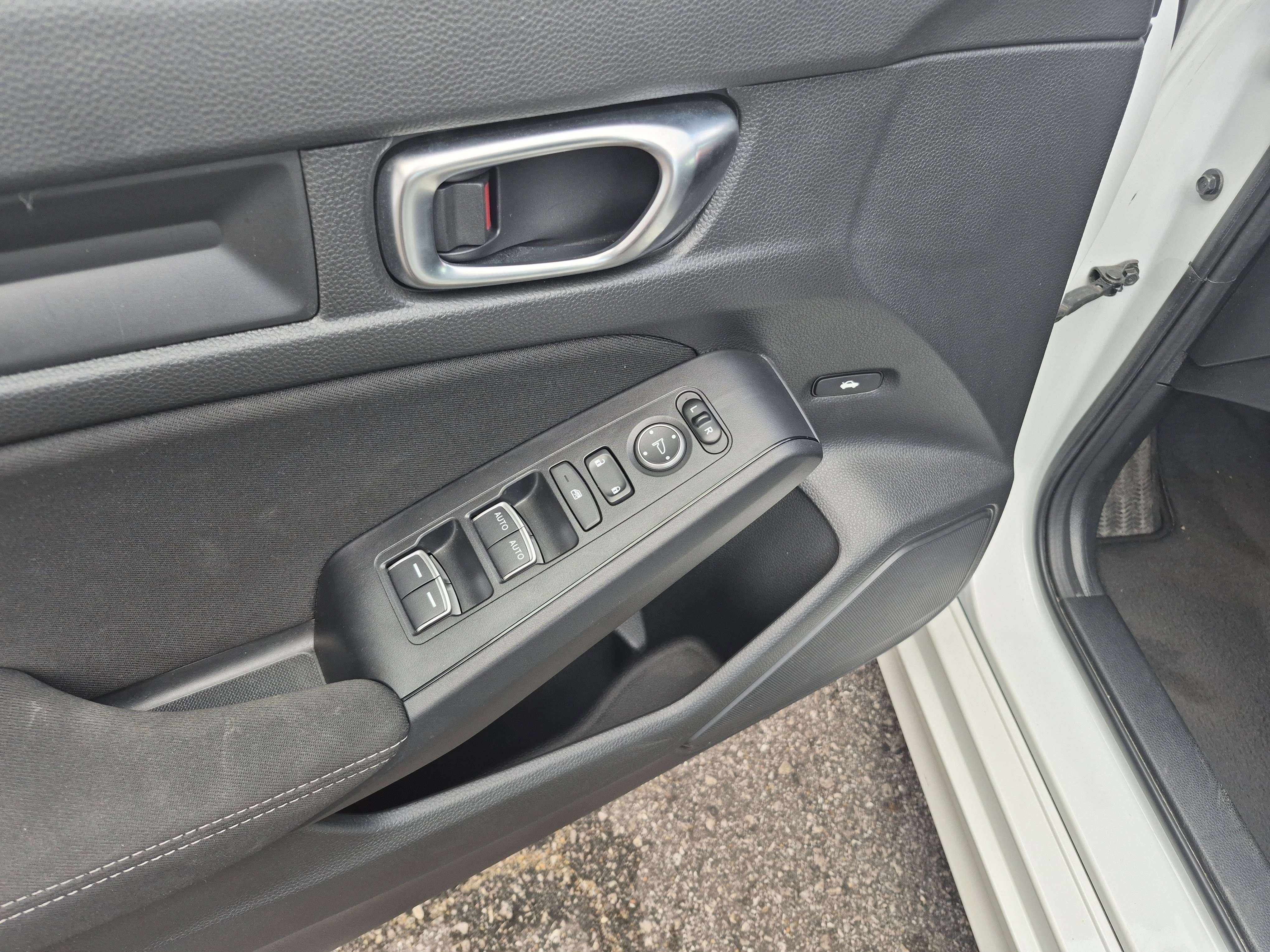 Used 2022 Honda Civic Sport image 10