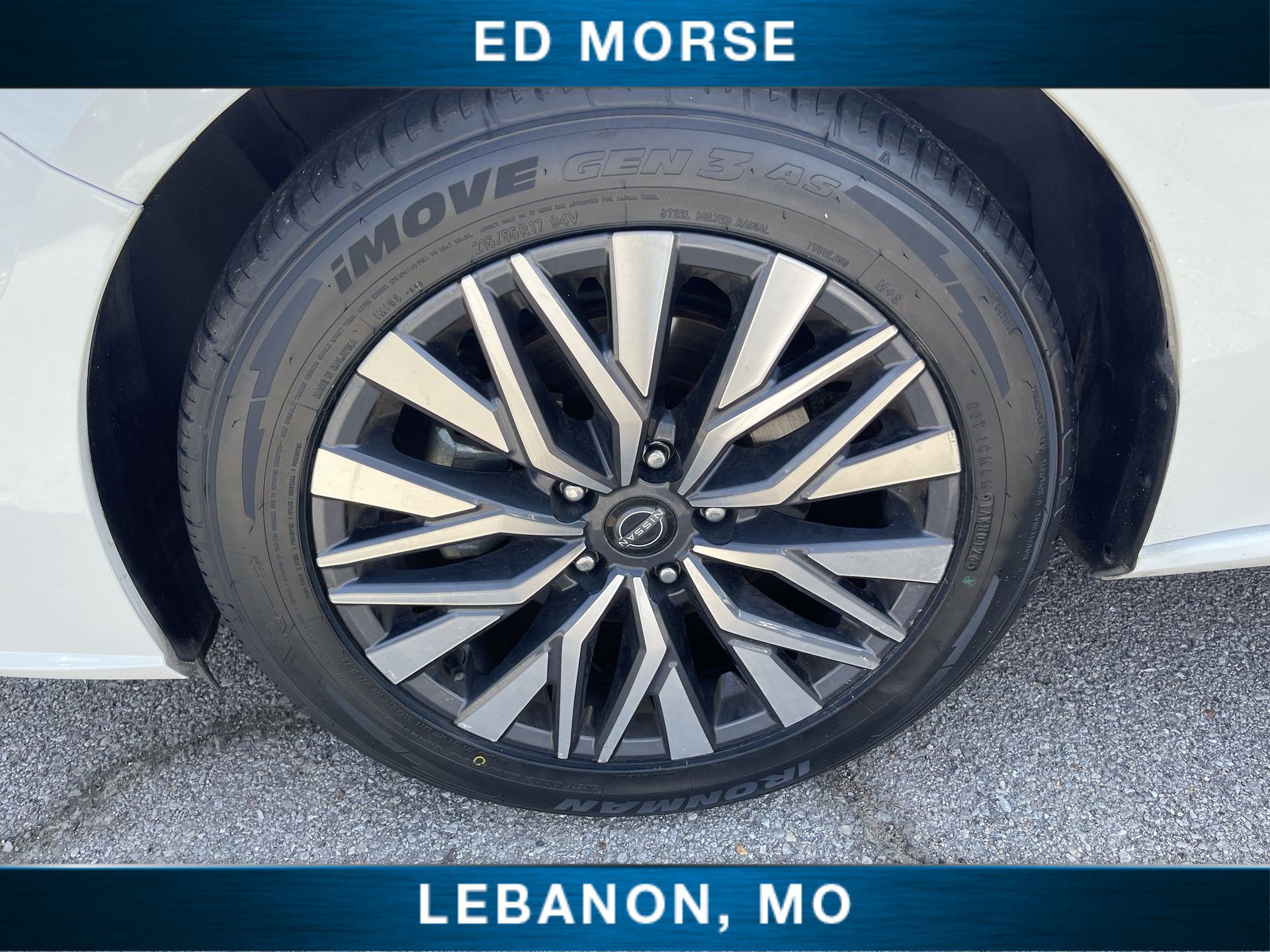Used 2025 Nissan Altima 2.5 SV FWD image 30