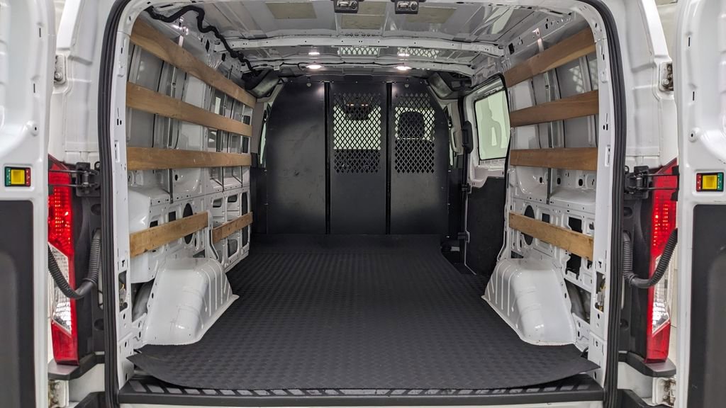Certified 2023 Ford Transit 250 Low Roof AWD w/ Exterior Upgrade Package image 34