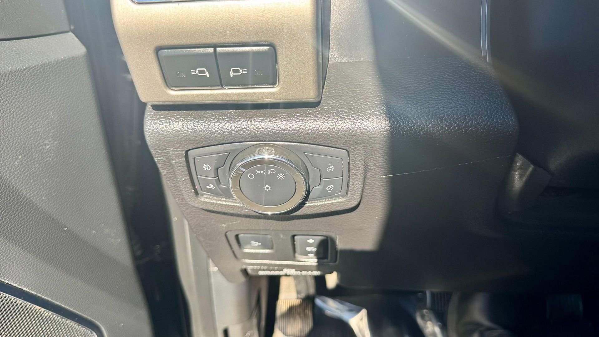 Certified 2021 Ford F250 Lariat w/ Lariat Ultimate Package image 35