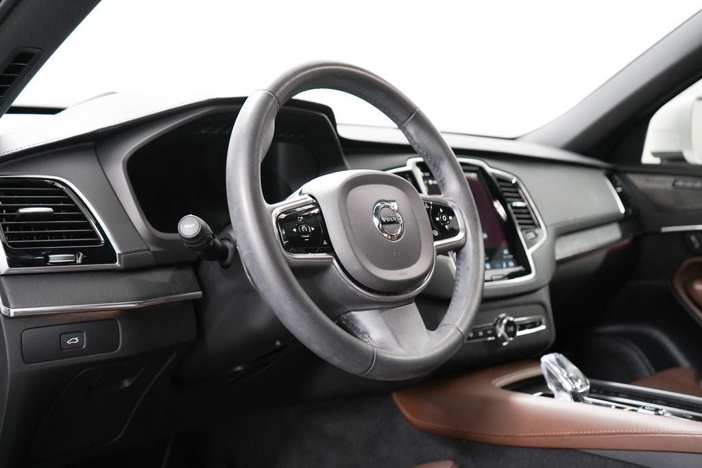 Used 2024 Volvo XC90 B6 Ultimate w/ Protection Package Premier AWD/4WD image 14
