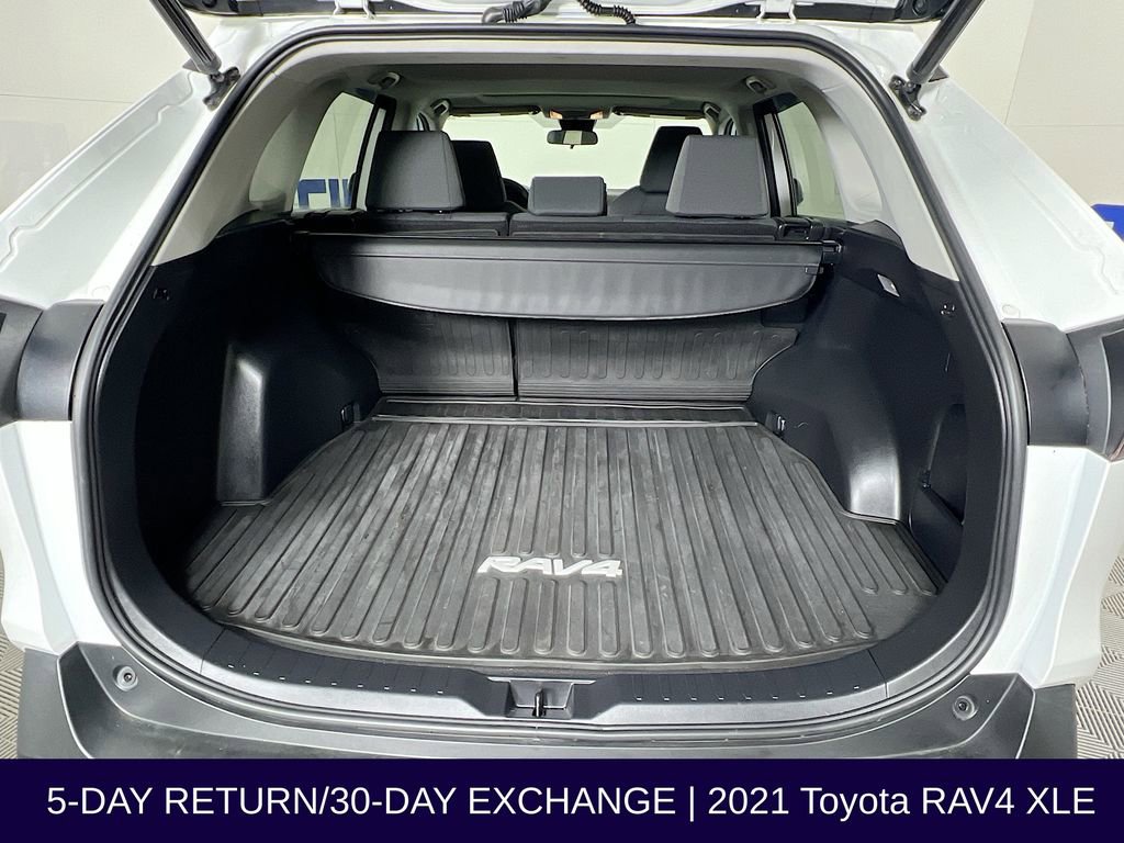 Used 2021 Toyota RAV4 XLE image 28