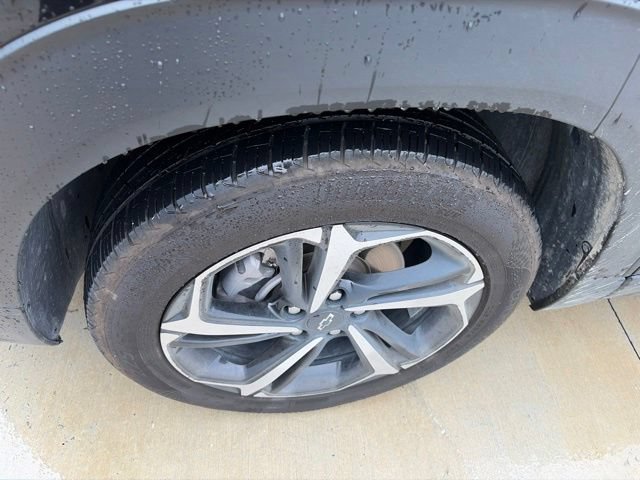 Used 2022 Chevrolet TrailBlazer RS FWD image 2