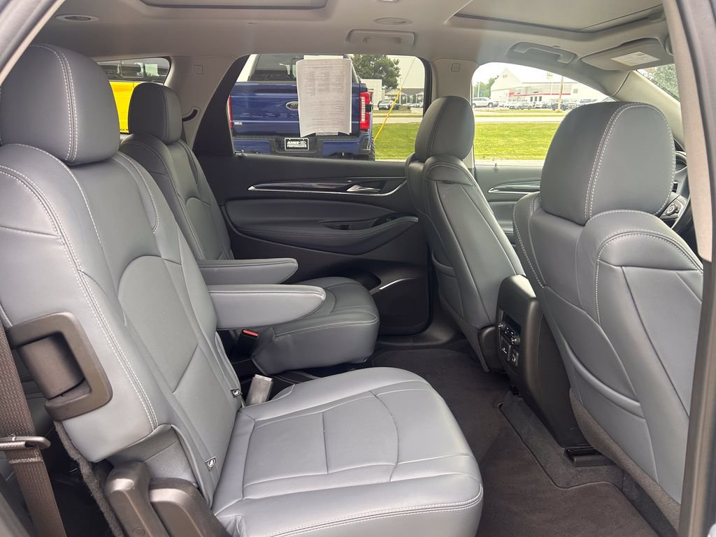 Used 2021 Buick Enclave Premium w/ Sun and Sites Package AWD/4WD image 23