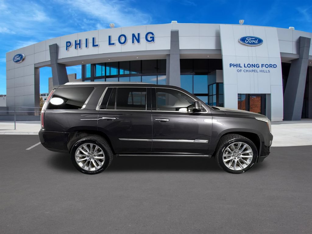 Used 2018 Cadillac Escalade Premium Luxury AWD/4WD image 6