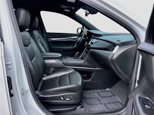 Used 2024 Cadillac XT6 Luxury FWD image 32