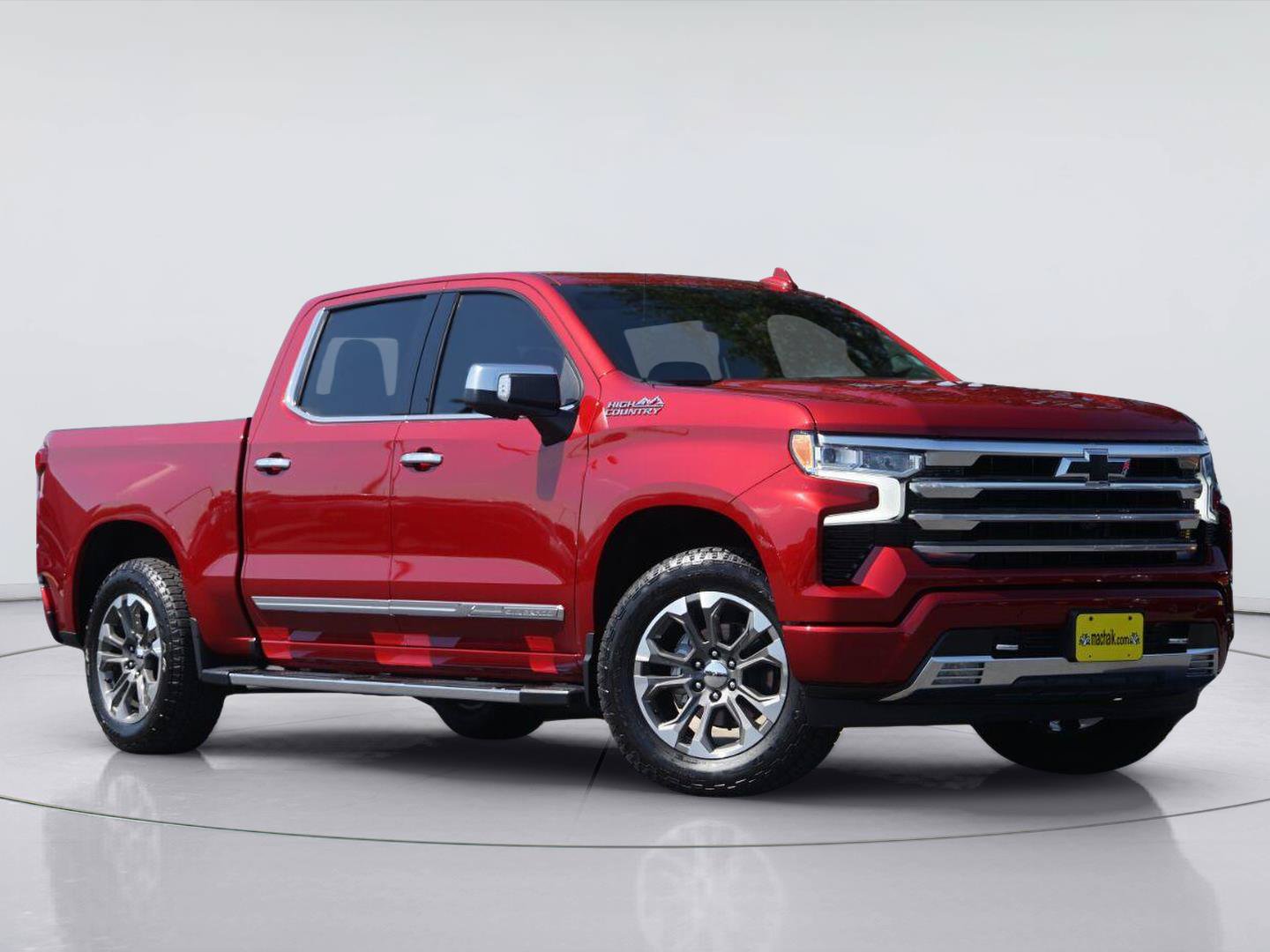 Used 2025 Chevrolet Silverado 1500 High Country AWD/4WD image 2
