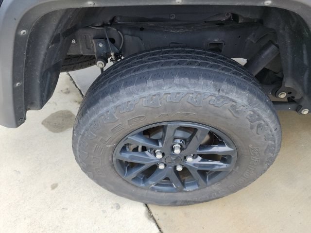 Used 2022 Jeep Gladiator Sport AWD/4WD image 18