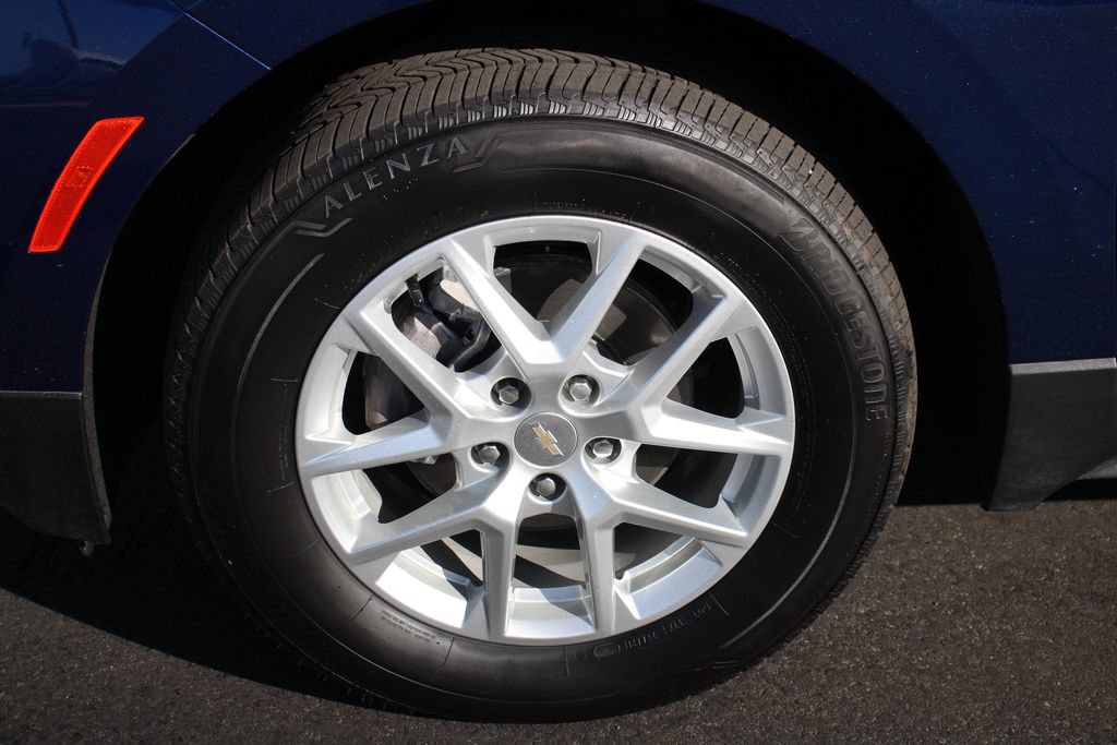 Used 2023 Chevrolet Equinox LT AWD/4WD image 14
