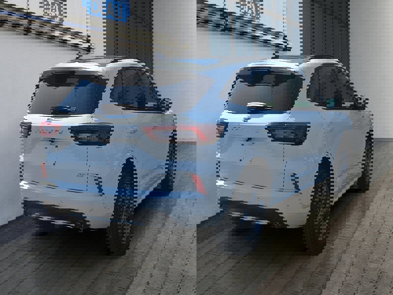 Certified 2023 Ford Escape ST-Line w/ Tech Pack #1 AWD/4WD image 5