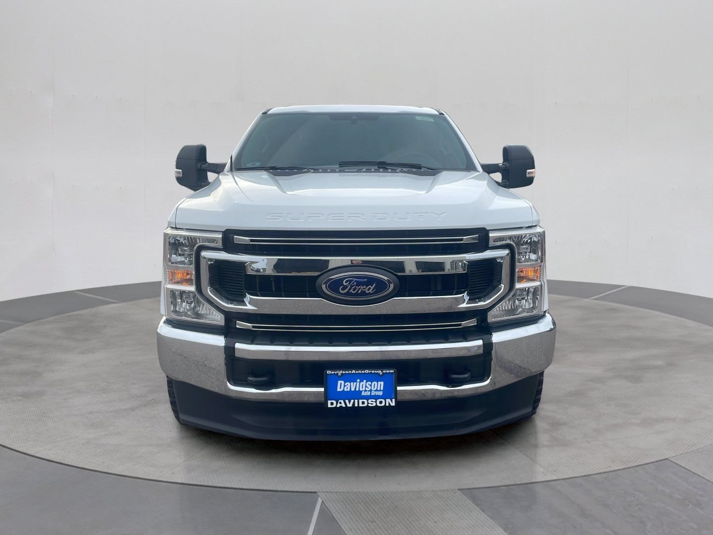 Certified 2022 Ford F250 XLT AWD/4WD image 2