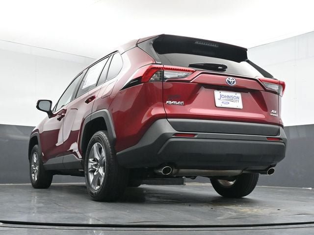 Used 2024 Toyota RAV4 XLE AWD/4WD image 31