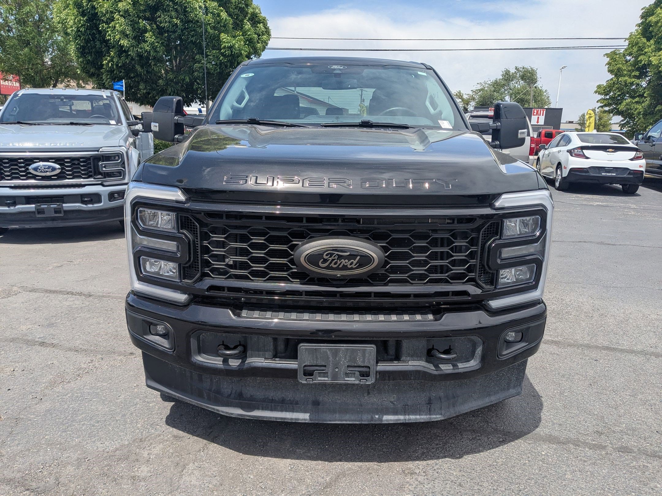 Certified 2025 Ford F350 Lariat w/ Black Appearance Package AWD/4WD image 13