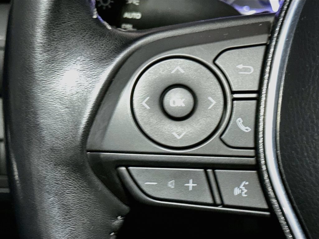Used 2019 Toyota Camry SE w/ Convenience Package FWD image 36