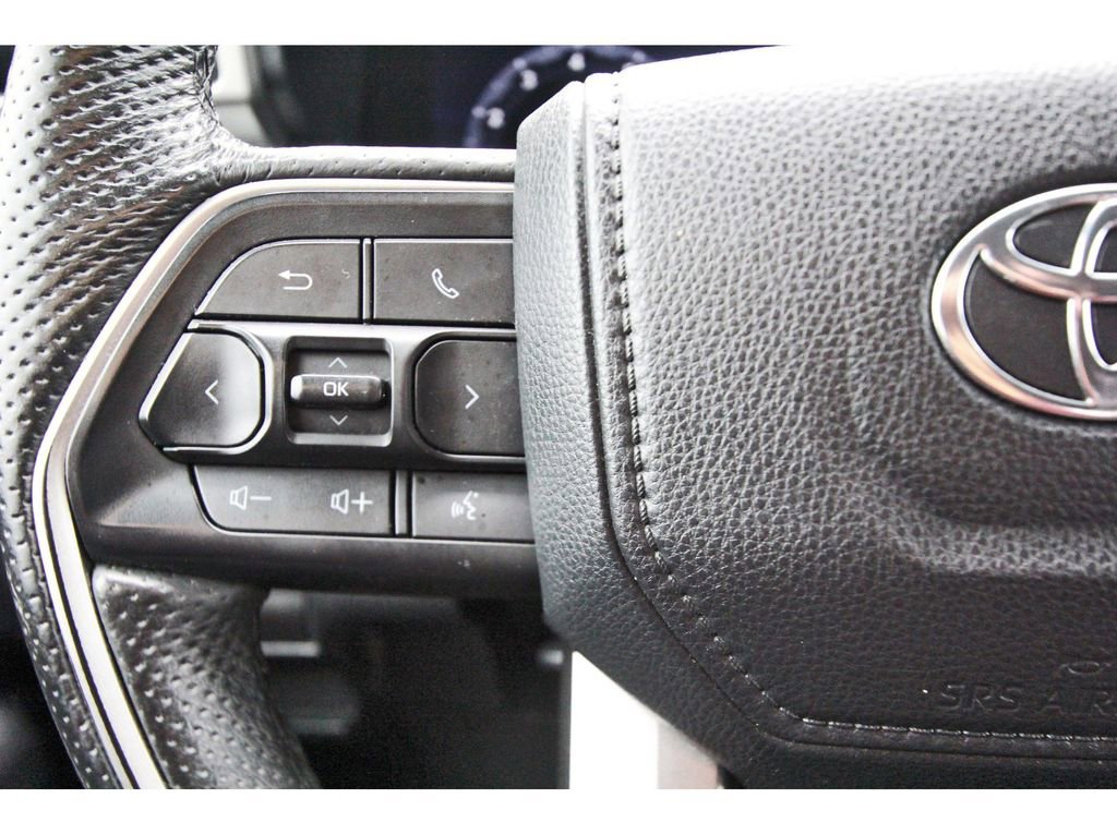 Used 2024 Toyota Tacoma TRD Sport w/ TRD Sport Premium Package AWD/4WD image 18