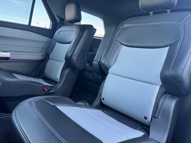 Certified 2023 Ford Explorer XLT w/ Equipment Group 202A AWD/4WD image 8