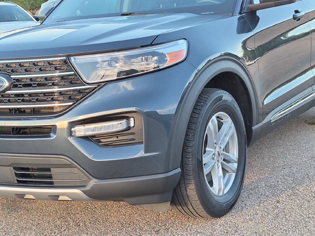 Certified 2024 Ford Explorer XLT w/ Equipment Group 202A AWD/4WD image 9