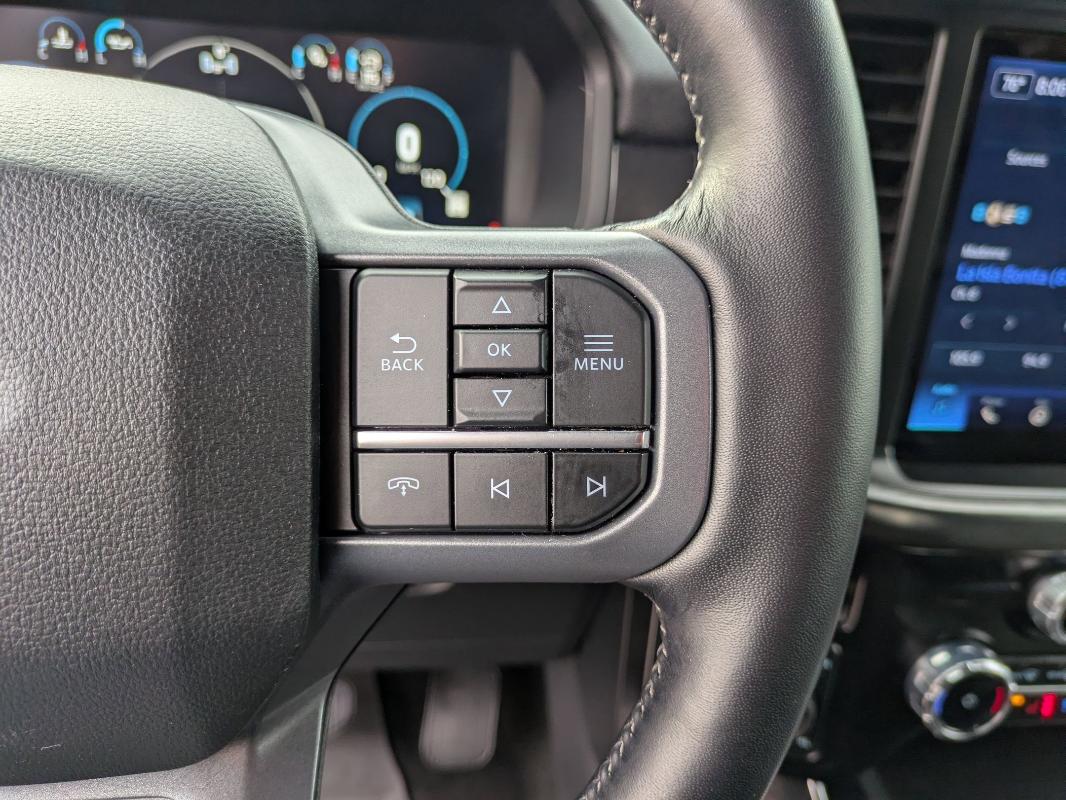 Certified 2023 Ford F150 Lariat w/ Equipment Group 502A High image 20