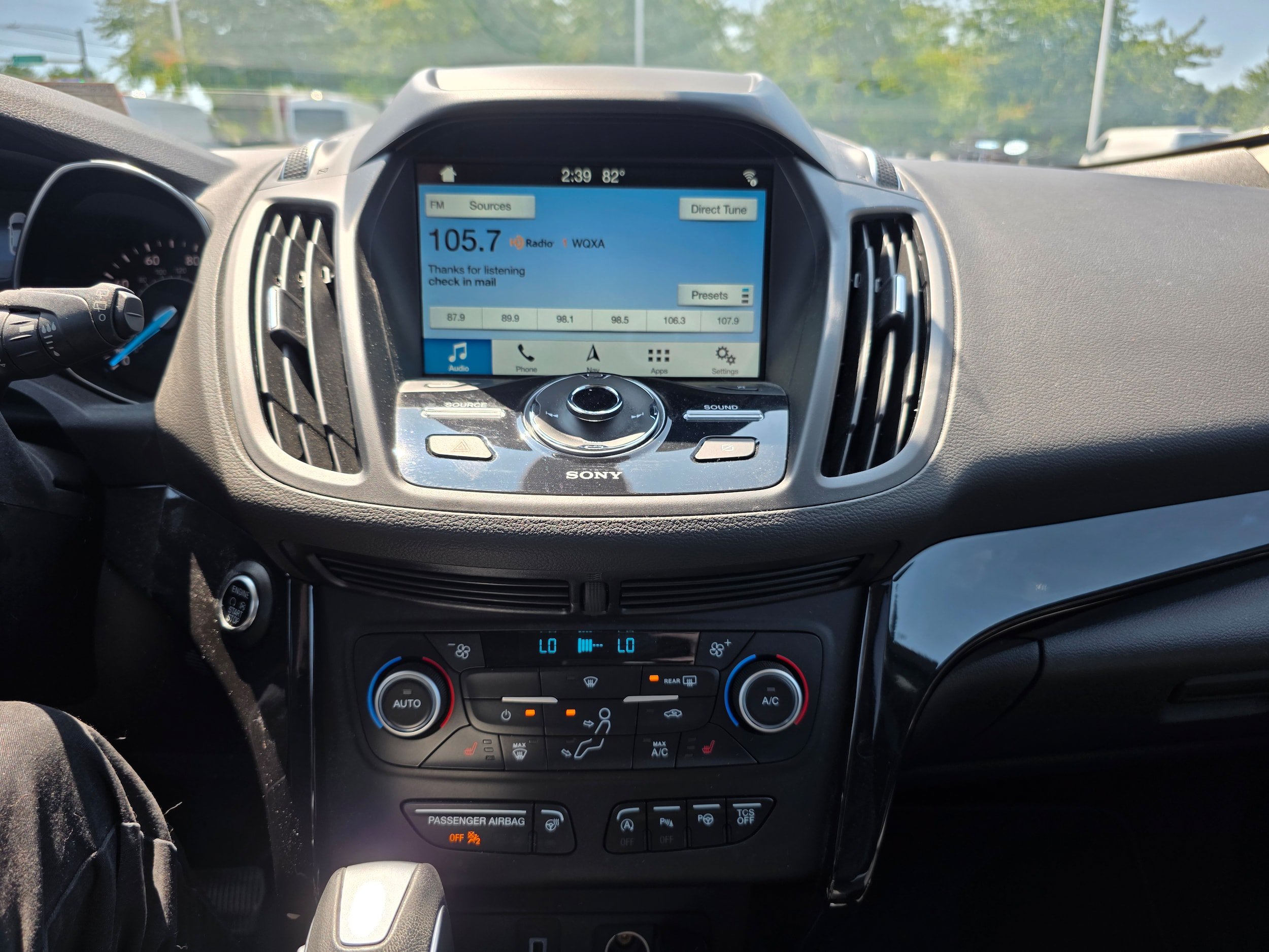 Certified 2019 Ford Escape Titanium AWD/4WD image 12