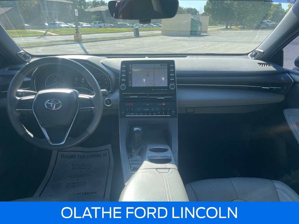 Used 2019 Toyota Avalon Limited FWD image 22