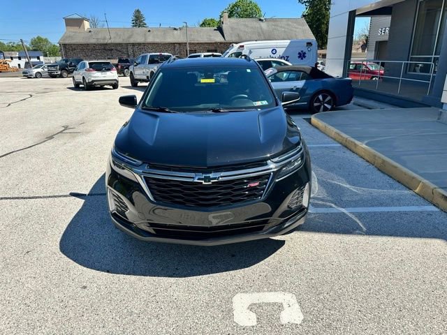 Used 2023 Chevrolet Equinox RS AWD/4WD image 2