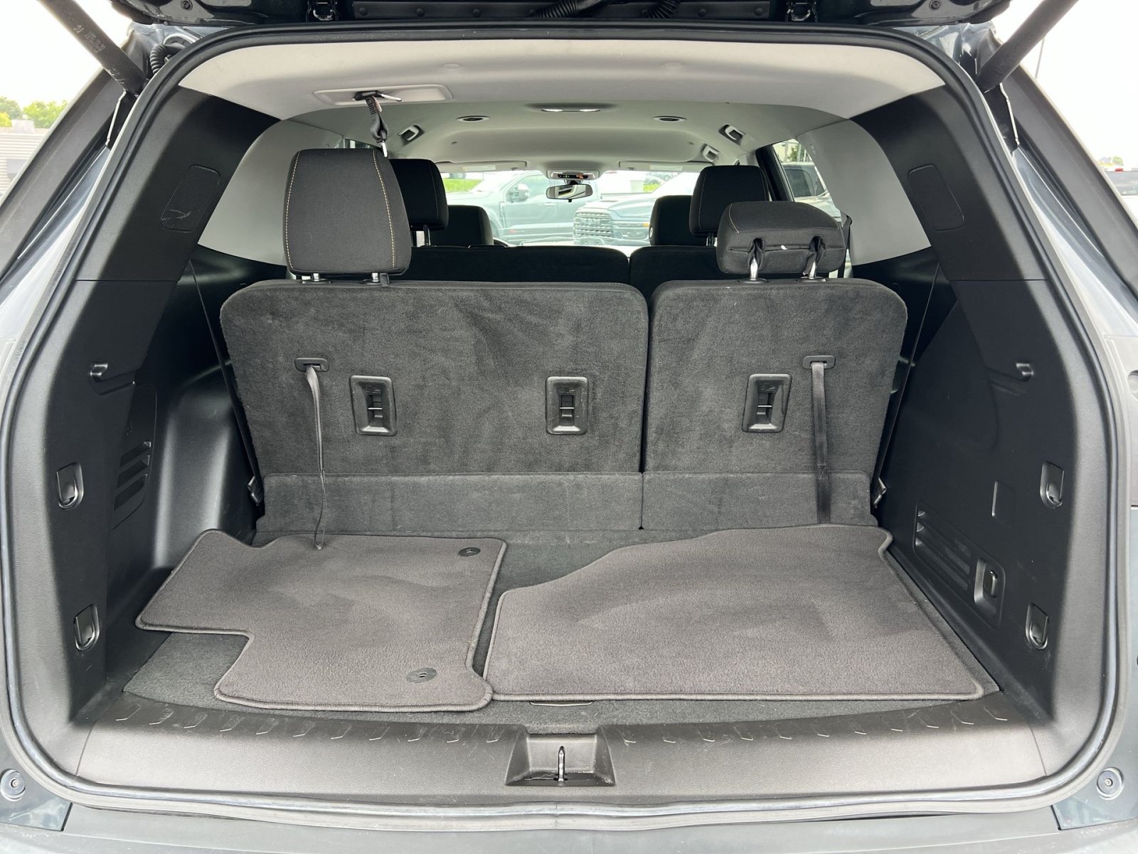Used 2021 Chevrolet Traverse LT AWD/4WD image 25