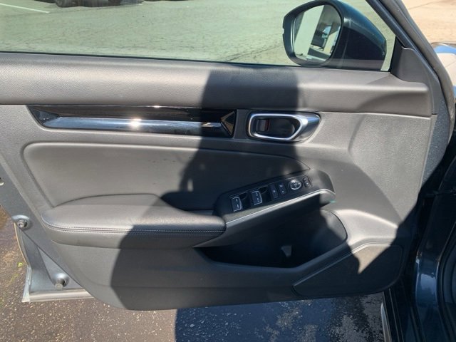 Used 2024 Honda Civic Sport Touring image 9