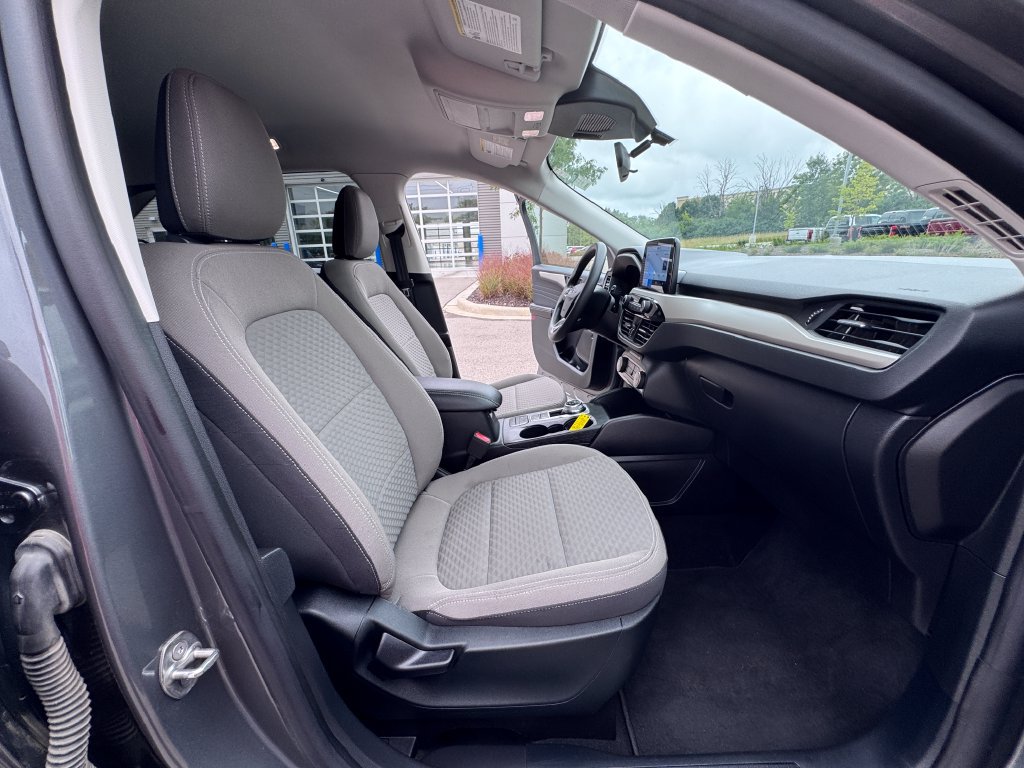 Certified 2022 Ford Escape SE AWD/4WD image 29