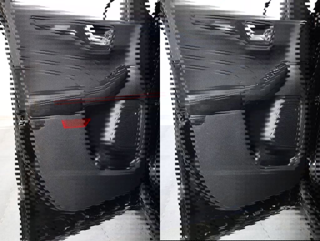 Certified 2025 Ford Escape ST-Line image 20