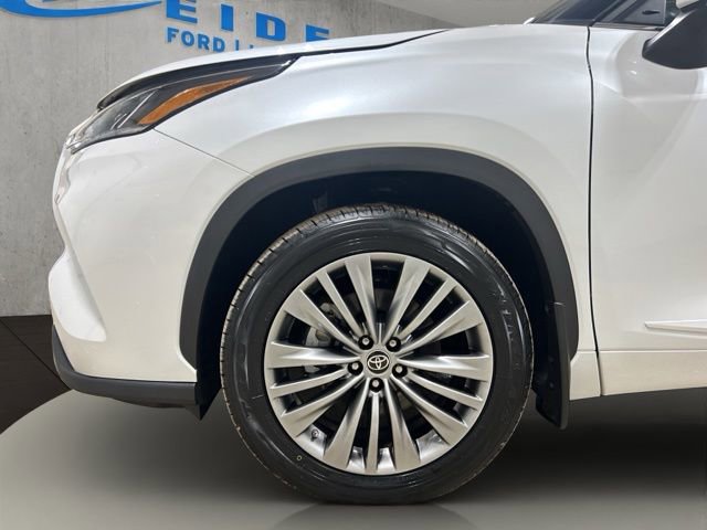 Used 2022 Toyota Highlander Platinum AWD/4WD image 24