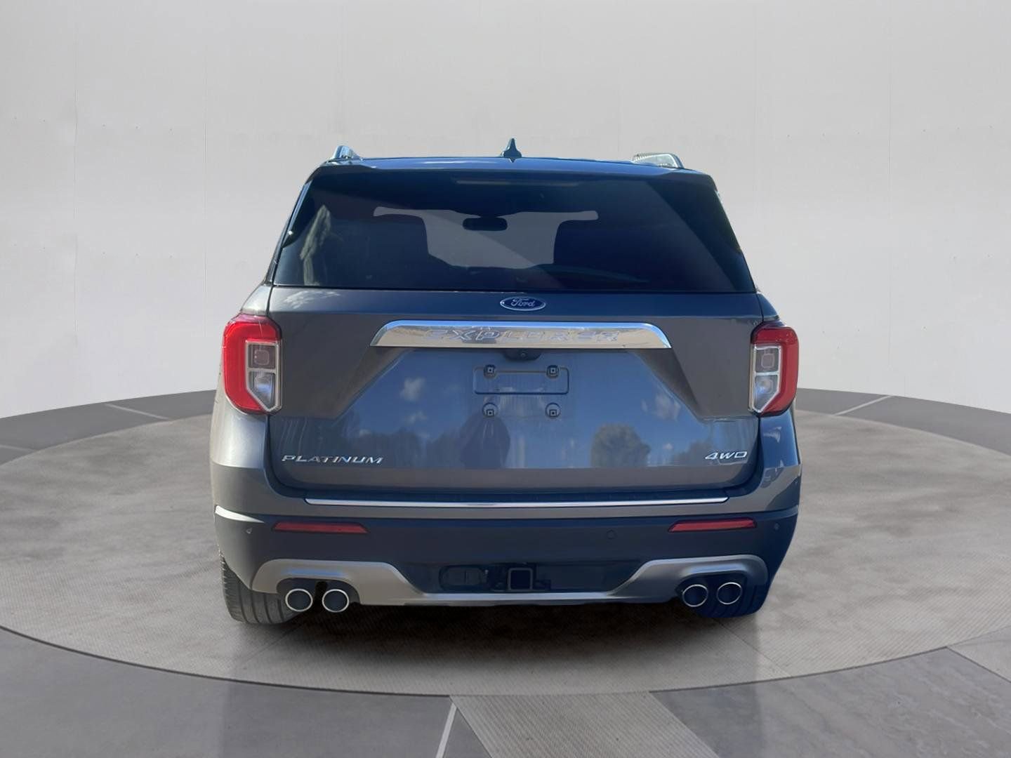 Certified 2023 Ford Explorer Platinum w/ Class IV Trailer Tow Package image 5