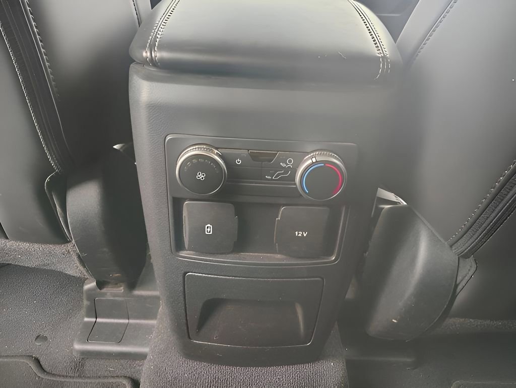 Certified 2022 Ford Explorer XLT w/ Equipment Group 202A image 26
