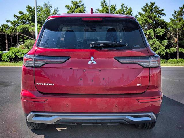 Used 2025 Mitsubishi Outlander SE AWD/4WD image 5