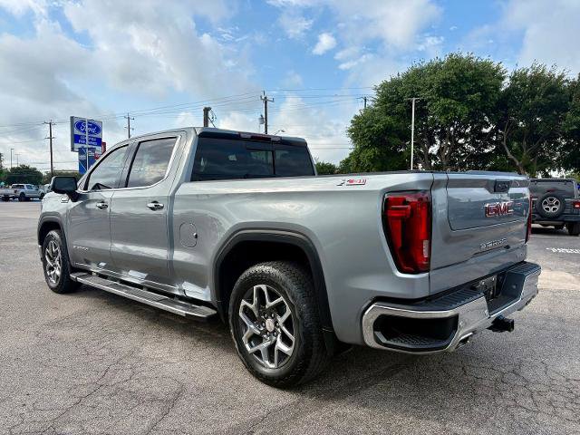 Used 2023 GMC Sierra 1500 SLT AWD/4WD image 7