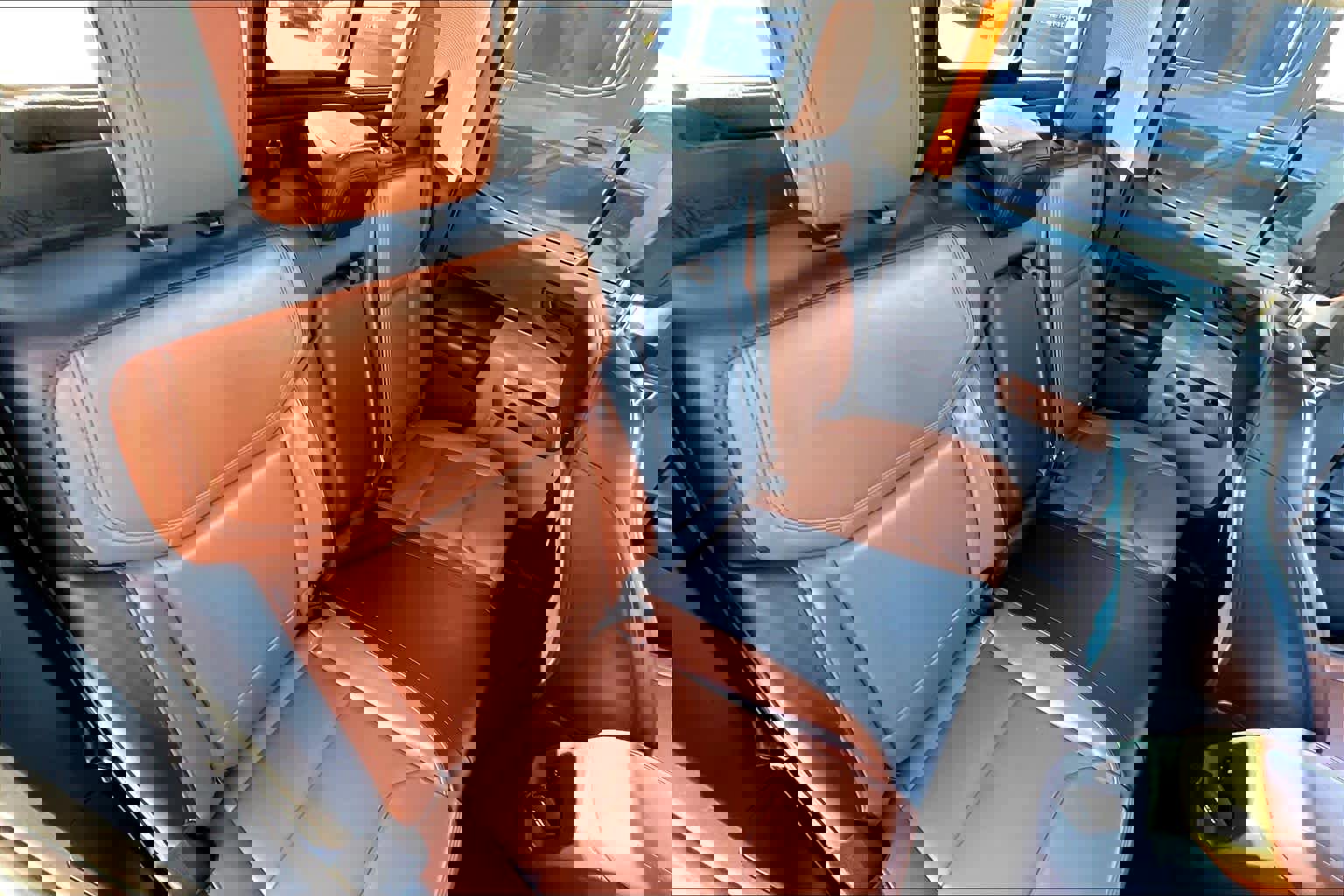 Certified 2022 Ford Maverick Lariat w/ Equipment Group 500A Standard image 17