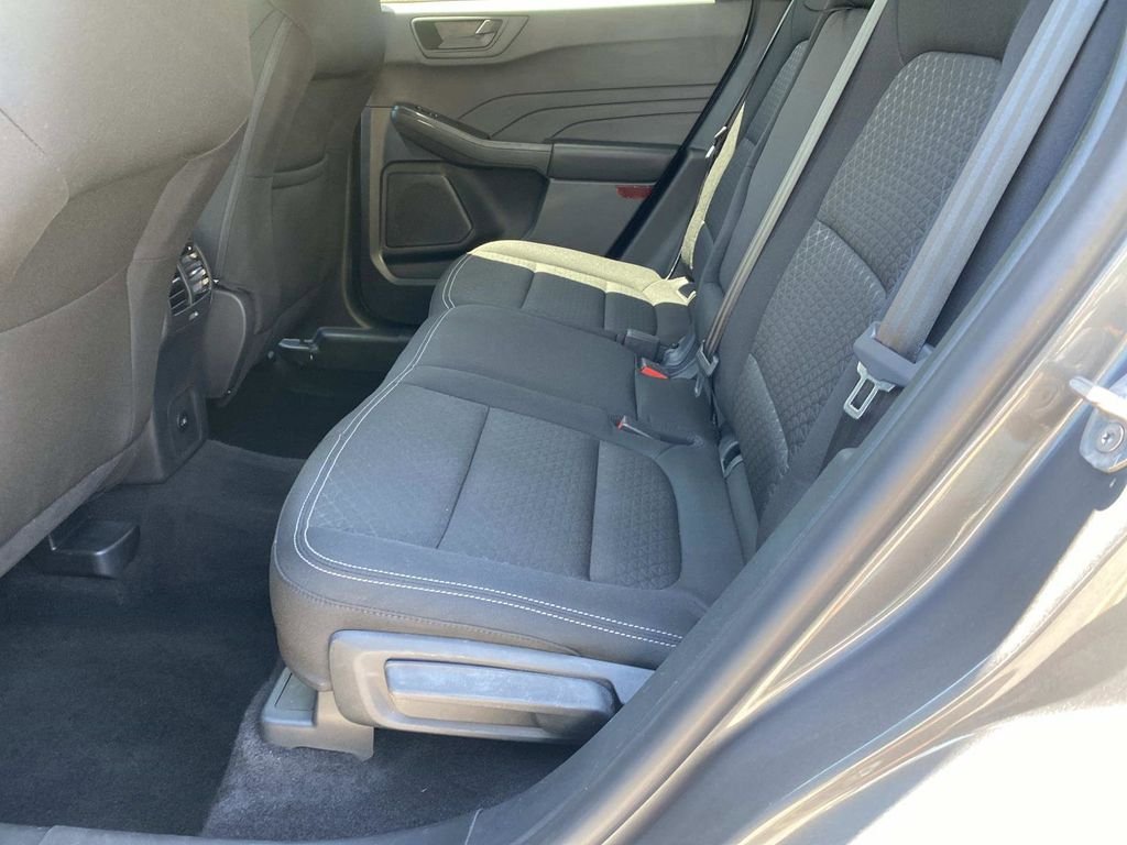 Certified 2025 Ford Escape Active FWD image 13