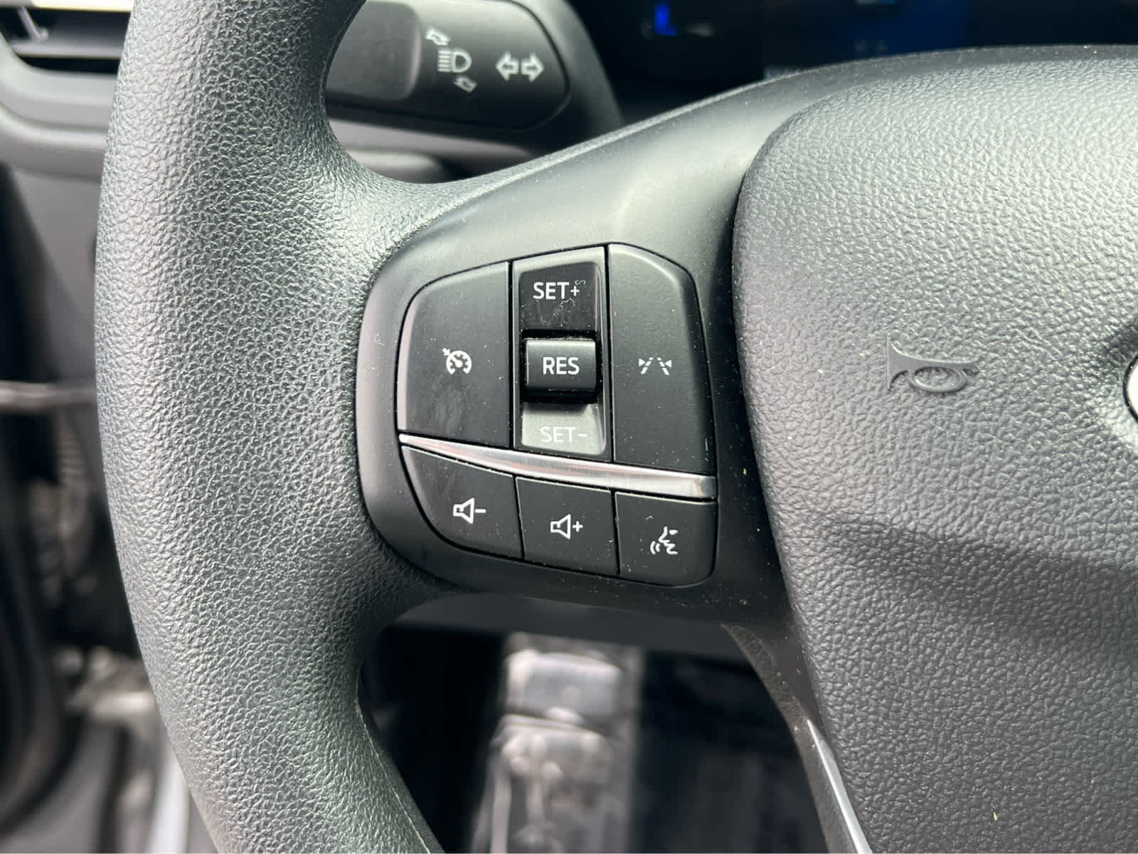 Certified 2025 Ford Escape Active AWD/4WD image 32