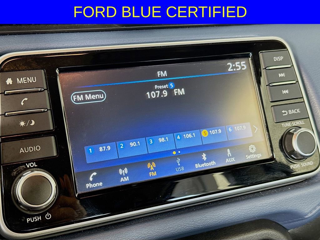 Used 2025 Nissan Versa SV image 12