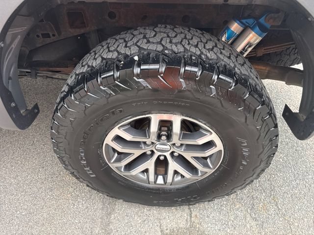 Certified 2018 Ford F150 Raptor w/ Equipment Group 802A Luxury AWD/4WD image 20