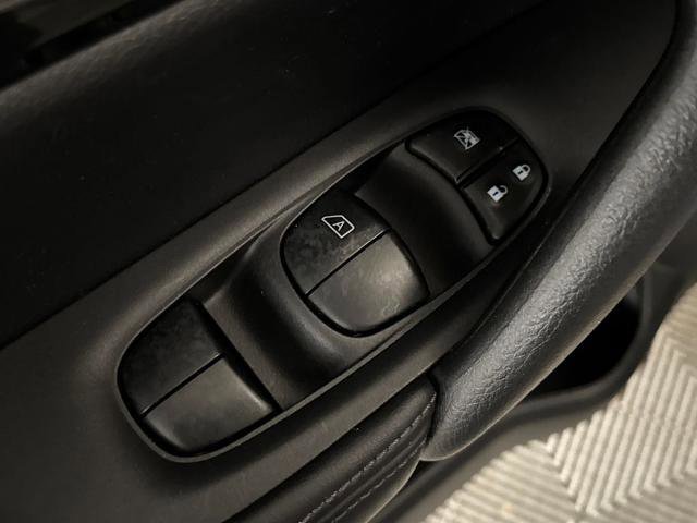 Used 2017 Nissan Rogue S w/ S Appearance Package image 16