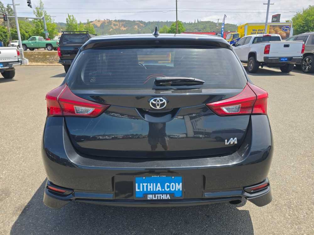 Used 2018 Toyota Corolla iM FWD image 4