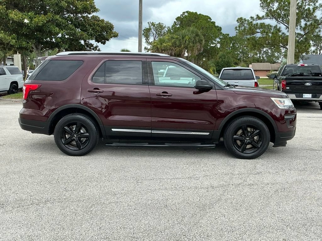 Certified 2018 Ford Explorer XLT FWD image 24
