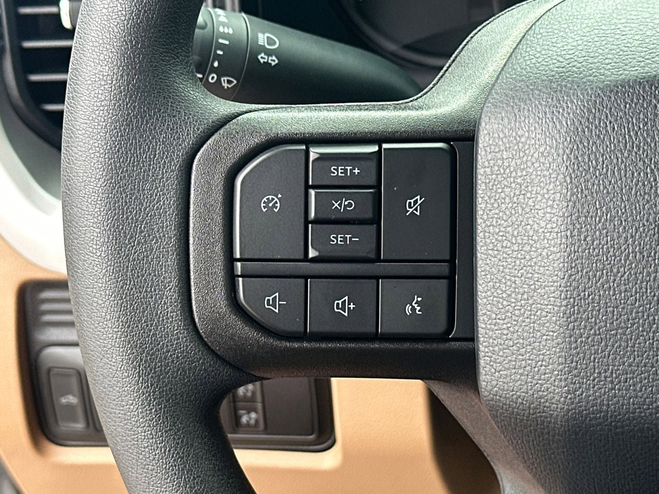 Certified 2025 Ford F250 XLT AWD/4WD image 22