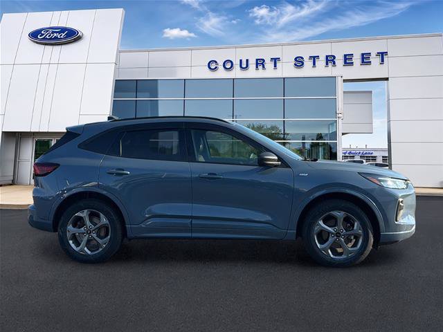 Certified 2024 Ford Escape ST-Line w/ Tech Pack #1 AWD/4WD image 3