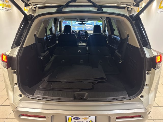 Used 2023 Nissan Pathfinder SL AWD/4WD image 24