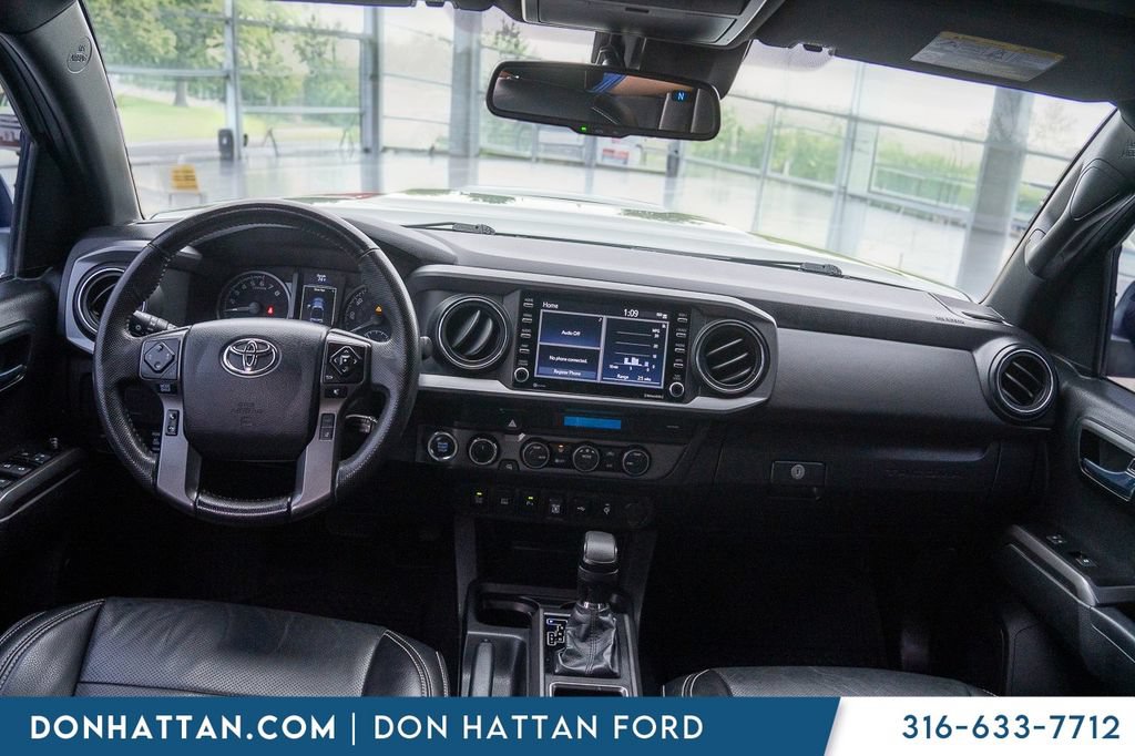 Used 2023 Toyota Tacoma TRD Sport w/ Technology Package AWD/4WD image 4