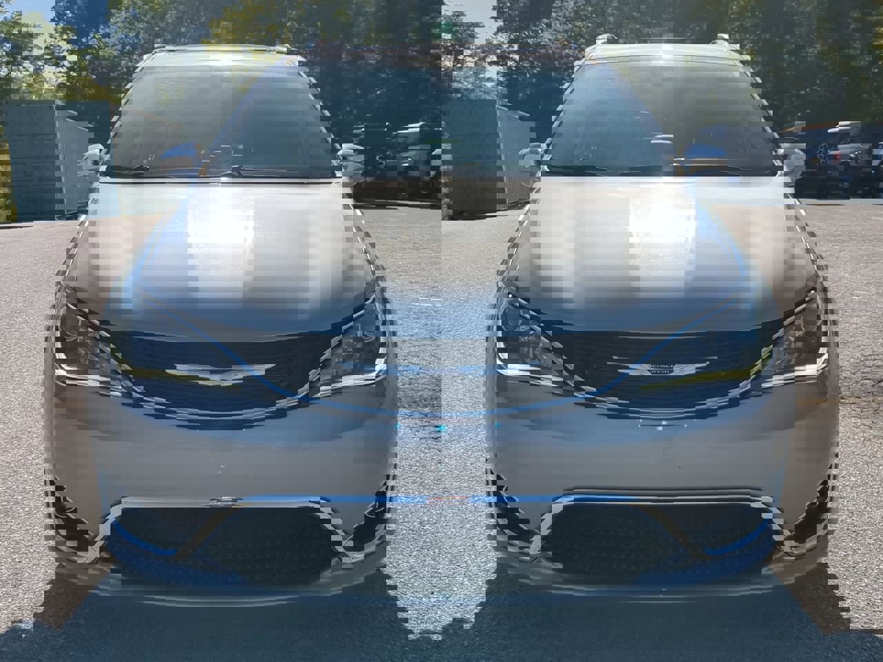 Used 2019 Chrysler Pacifica Limited w/ 8-pass Seating Package image 7