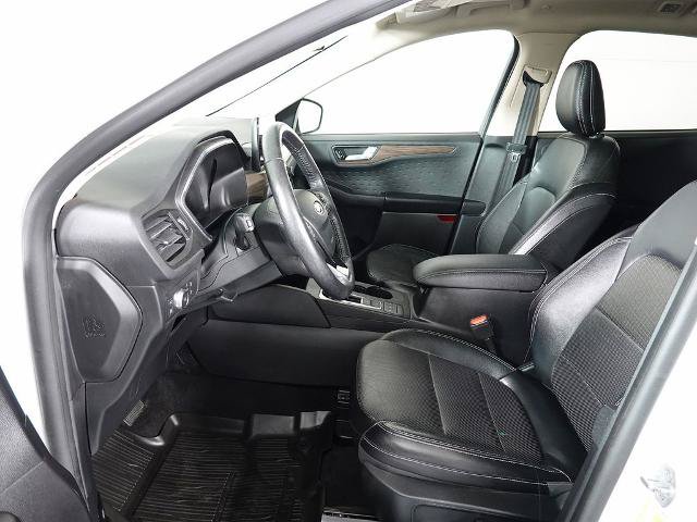 Certified 2020 Ford Escape Titanium AWD/4WD image 12