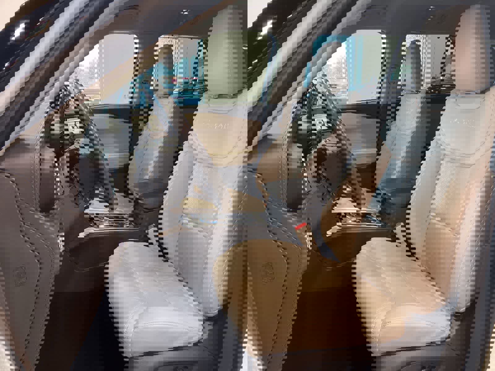 Certified 2022 Ford Explorer Platinum w/ Equipment Group 601A image 11